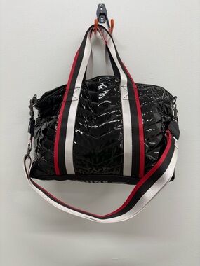 NWOT Think Royln The Wingman - Apres Ski Chevron Tote